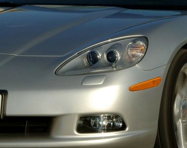 Chevrolet Corvette C6، قابلة للتحويل — المصباح الأمامي
