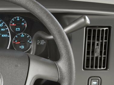 Chevrolet Express ثانياً، ميني فان — منطقة السائق