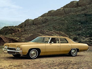 Chevrolet Impala V، سيدان — منظر أمامي أيمن