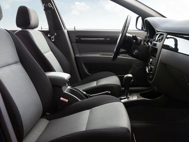 Chevrolet Lacetti أنا فيس ليفت، سيدان — المقاعد الأمامية