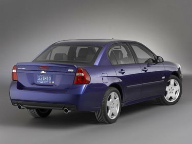 Chevrolet Malibu VI Рестайлинг, Седан — вид сзади справа