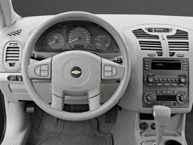 Chevrolet Malibu VI Рестайлинг, Хэтчбек 5 дв. — передняя панель