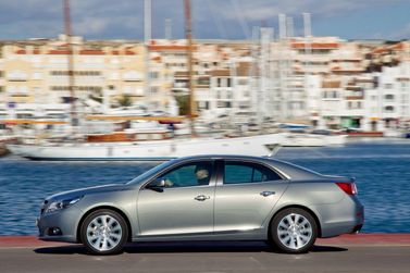Chevrolet Malibu ثامناً، سيدان — منظر من الجانب الأيسر