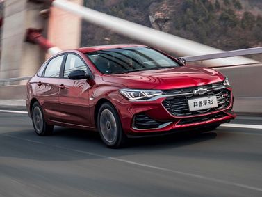Chevrolet Monza ثانياً، سيدان — منظر أمامي بزاوية ثلاثة أرباع