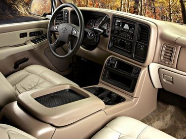 Chevrolet Silverado I (GMT800) عملية فيس ليفت، بيك أب بكابينة مفردة Regular Cab — منطقة السائق