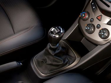 Chevrolet Sonic I، سيدان — محدد ناقل الحركة