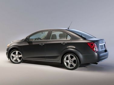 Chevrolet Sonic I، سيدان — منظر خلفي أيسر