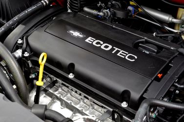 Chevrolet Sonic I، سيدان — حجرة المحرك