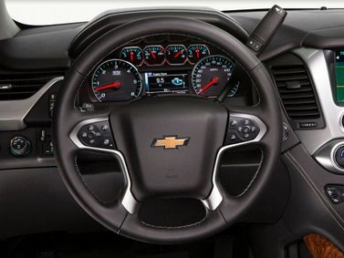 Chevrolet Tahoe رابعاً، دفع رباعي 5 أبواب — عجلة القيادة
