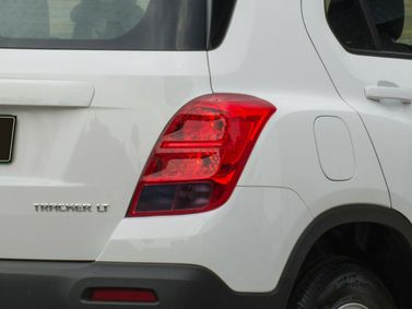 Chevrolet Tracker ثالثاً، دفع رباعي 5 أبواب — المصباح الخلفي