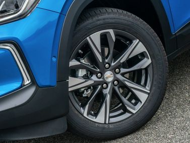 Chevrolet Tracker رابعاً، دفع رباعي 5 أبواب — جنط العجلة