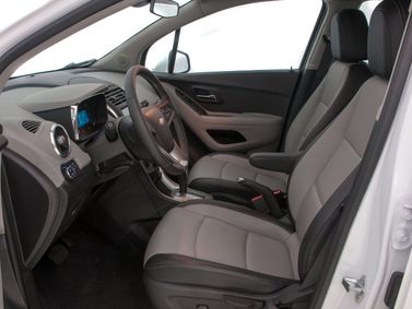 Chevrolet Tracker ثالثاً، دفع رباعي 5 أبواب — منطقة السائق