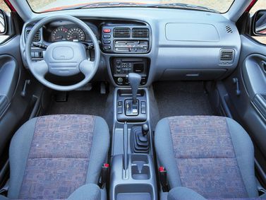 Chevrolet Tracker ثانياً، دفع رباعي 5 أبواب — لوحة القيادة