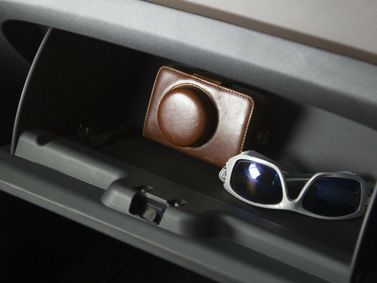 Chevrolet Tracker ثالثاً، دفع رباعي 5 أبواب — تفصيل داخلي