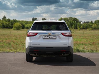 Chevrolet Traverse II, Внедорожник 5 дв. — вид сзади