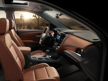 Chevrolet Traverse II, Внедорожник 5 дв. — общий вид салона