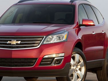 Chevrolet Traverse أنا فيس ليفت، دفع رباعي 5 أبواب — منظر أمامي أيمن