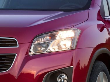 Chevrolet Trax I، دفع رباعي 5 أبواب — المصباح الأمامي