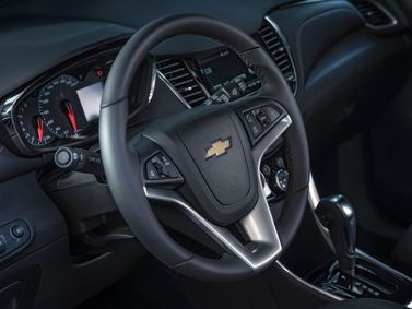 Chevrolet Trax أنا فيس ليفت، دفع رباعي 5 أبواب — عجلة القيادة