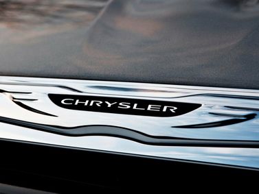 Chrysler 200 I, Кабриолет — эмблема и обозначение модели