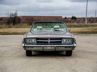 Chrysler 300 Letter Series V (300L), Кабриолет — вид спереди