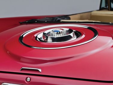 Chrysler 300 Letter Series III (300F), Cabriolet — luggage compartment