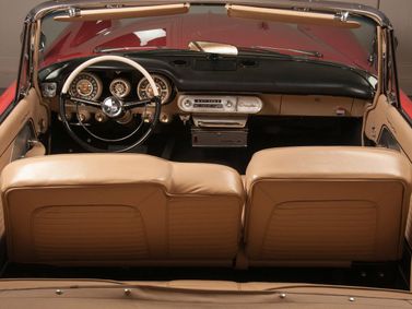 Chrysler 300 Letter Series III (300C)، قابلة للتحويل — لوحة القيادة