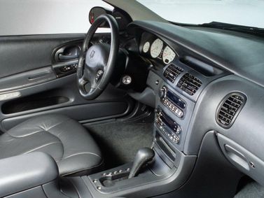 Chrysler Intrepid II, Седан — место водителя