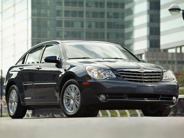 Chrysler Sebring ثالثاً، سيدان — منظر أمامي أيمن
