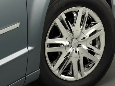 Chrysler Town & Country V, Минивэн — колёсный диск