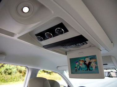 Chrysler Town & Country V, Минивэн — деталь интерьера