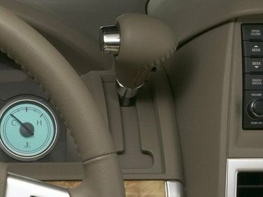 Chrysler Town & Country V, Минивэн — селектор коробки передач