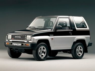 Daihatsu Feroza، دفع رباعي 3 أبواب — منظر أمامي أيسر