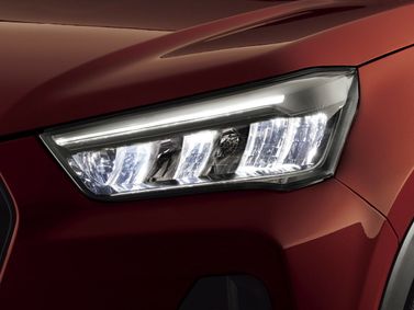 Daihatsu Rocky A200، دفع رباعي 5 أبواب — المصباح الأمامي