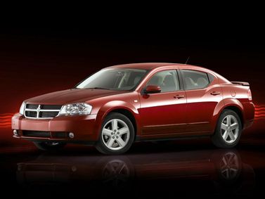 Dodge Avenger ثانياً، سيدان — منظر أمامي أيسر