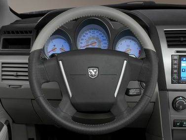 Dodge Avenger ثانياً، سيدان — عجلة القيادة