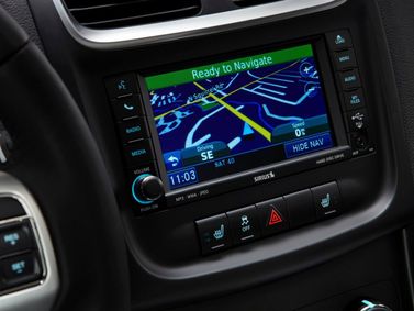 Dodge Avenger فيس ليفت الثاني، سيدان — شاشة نظام المعلومات والترفيه