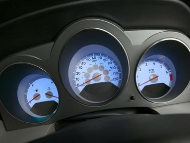 Dodge Avenger ثانياً، سيدان — لوحة العدادات