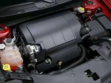 Dodge Avenger ثانياً، سيدان — حجرة المحرك