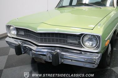 Dodge Dart عملية فيس ليفت IV 2، سيدان — منظر أمامي