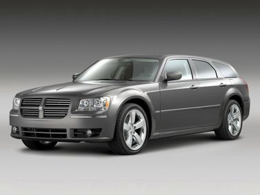 Dodge Magnum فيس ليفت الثاني، واجون 5 أبواب — منظر أمامي أيمن