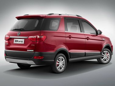 DongFeng 370 I، دفع رباعي 5 أبواب — منظر خلفي أيمن