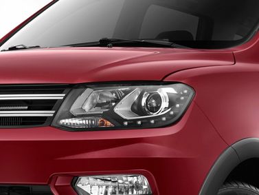 DongFeng 370 I، دفع رباعي 5 أبواب — المصباح الأمامي
