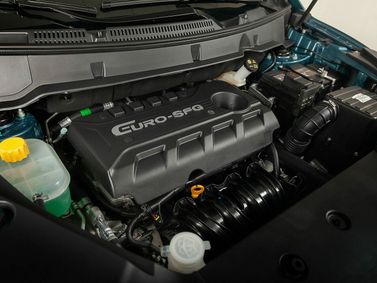 DongFeng 580 I، دفع رباعي 5 أبواب — حجرة المحرك