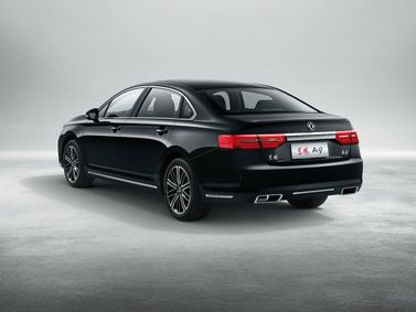 DongFeng A9 I, Седан — вид сзади слева