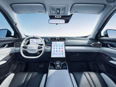 DongFeng Aeolus Haohan, Внедорожник 5 дв. — место водителя