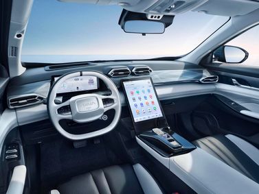DongFeng Aeolus Haohan, Внедорожник 5 дв. — место водителя