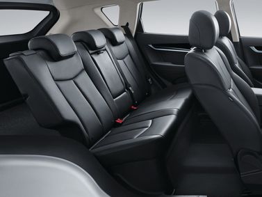 DongFeng AX7 I, Внедорожник 5 дв. — задние сиденья
