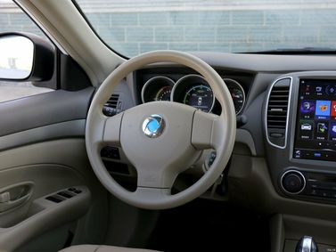 DongFeng E11K, Седан — рулевое колесо