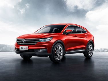 DongFeng Fengon iX5, Внедорожник 5 дв. — вид спереди в три четверти